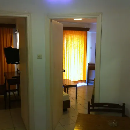 Hotel Kassavetis Center - &